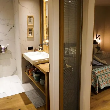 Apartamento Piso Acogedor Y Moderno Con Garage En Centro