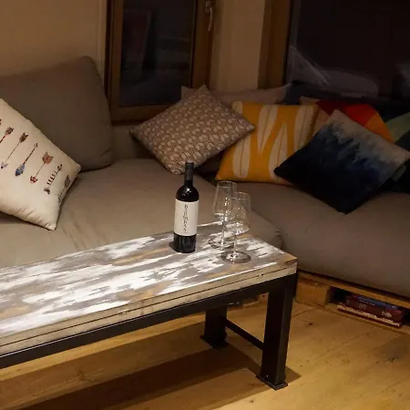 Apartamento Piso Acogedor Y Moderno Con Garage En Centro Puigcerdà